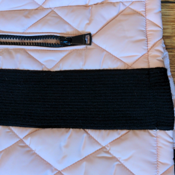 Calvin Klein Pink Quilted Puffer Vest - Picture 8 of 8